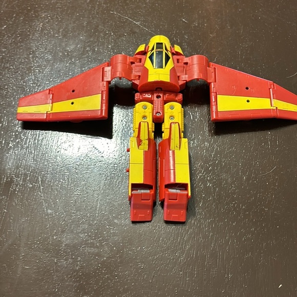 Hasbro Transformers Marvel Crossovers Iron Man Plane Jet Action Figure - Picture 2 of 3